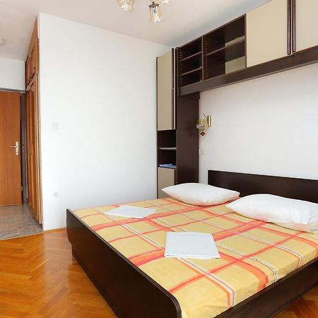 Rooms With A Parking Space Brela, Makarska - 17281 חדר תמונה